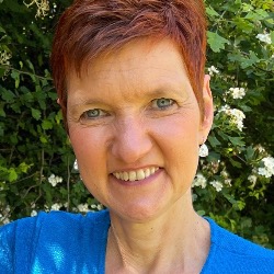 Alexandra Friedhoff  Alexandra Friedhoff